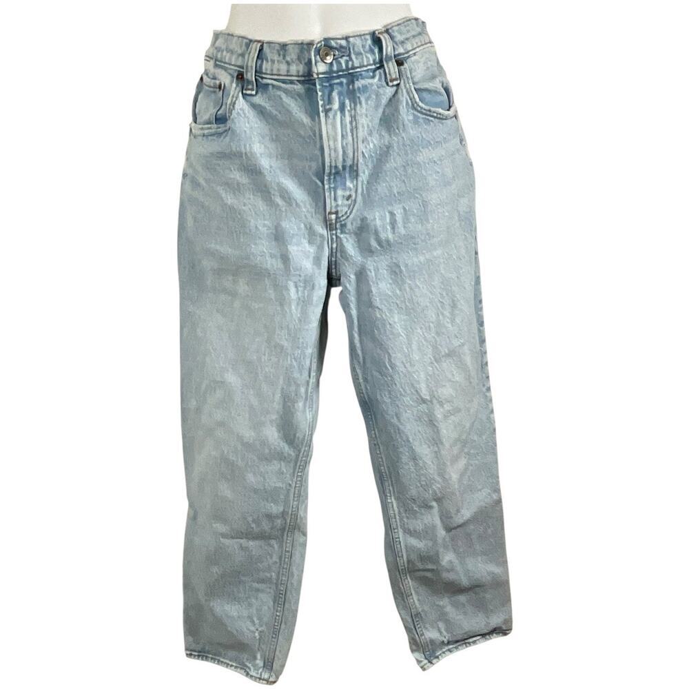 Abercrombie & Fitch 90s Straight Jeans Ultra High Rise Light Wash Mom Jeans 28